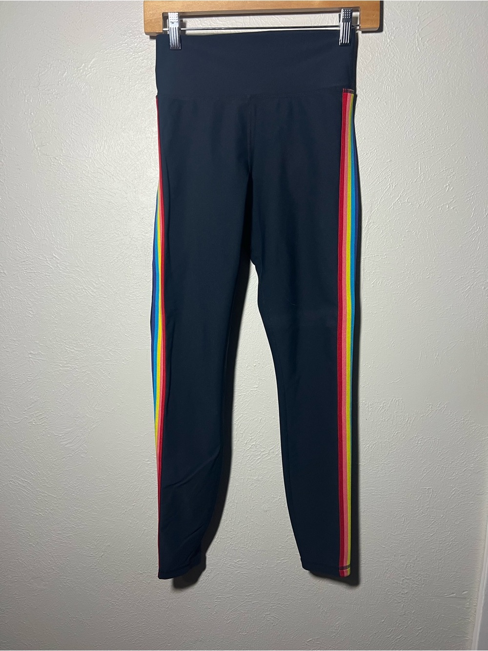 Women’s spiritual gangster Rainbow leggings size Small